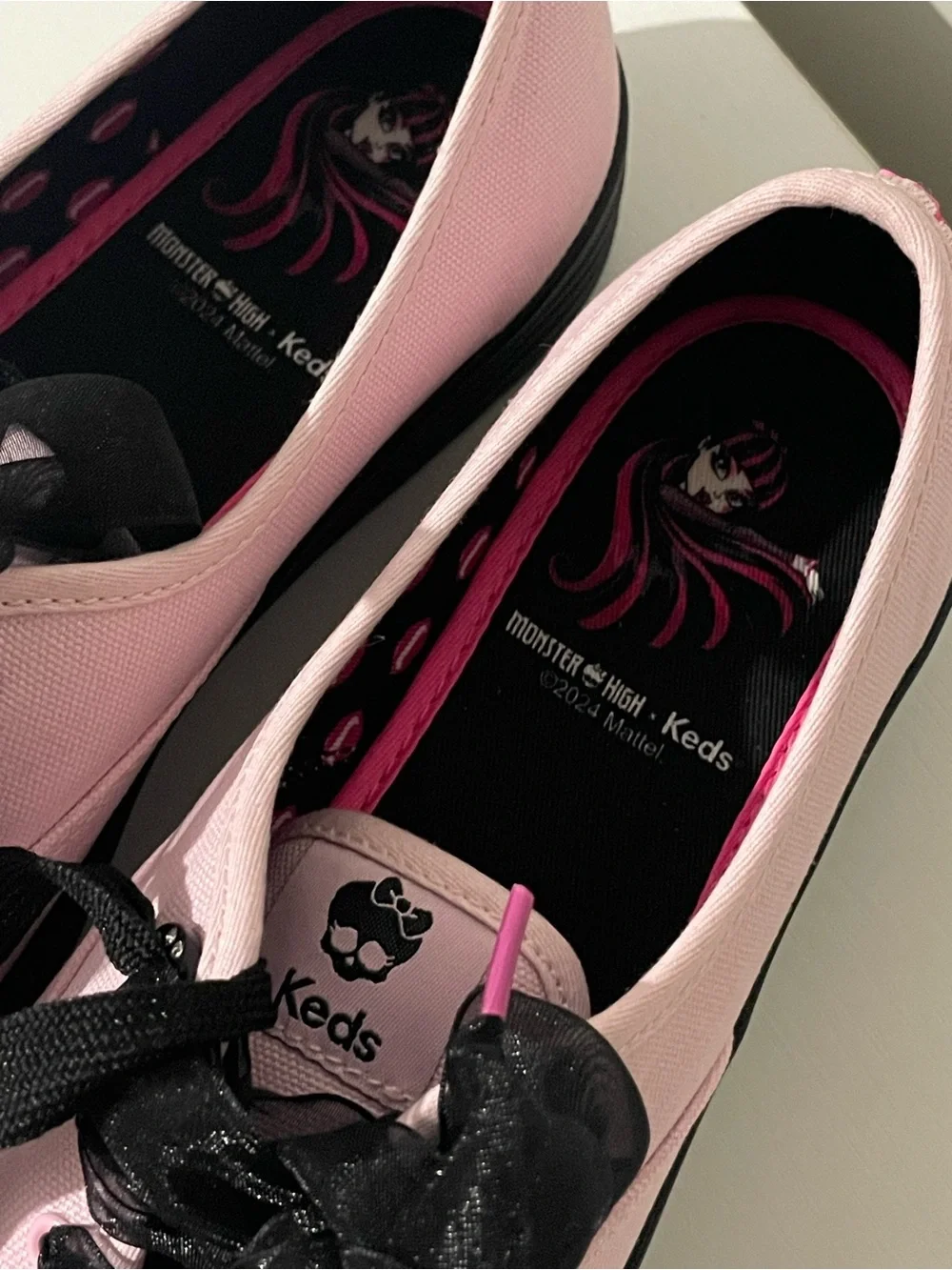 Keds Monster High Pointed Toe Platforms (6.5)